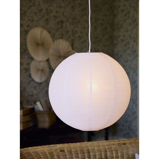 Lampa papierowa kula biała Haru PR Home w salonie detal